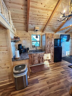 Fridge, microwave, toaster, cookware/dishes/utensils - Private Getaway Cabin #1 at The Lodge at Devils Tower (Hulett)