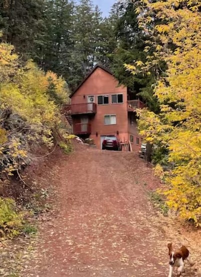 Peaceful Cabin Adventure between SLC & Park City