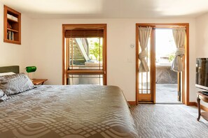 4 Schlafzimmer, Bügeleisen/Bügelbrett, Reisekinderbett, WLAN