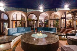 Terrace/patio - Celebrity La Jolla Estate:Tennis Bball+Gameroom (San Diego)