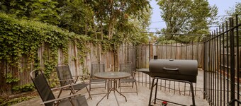Spacious, Relaxing & Gorgeous 5 Bed 4 Bath Entire House in DC!
