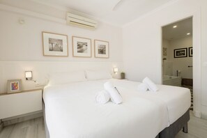 2 habitaciones, tabla de planchar con plancha, wifi y ropa de cama 