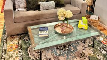 Smart TV, video games, music library, stereo