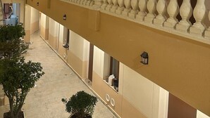Exterior - hotel du parc canal (Saint-Denis)