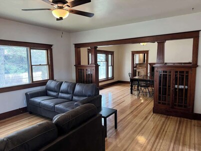 The Brewery House-Best Location!