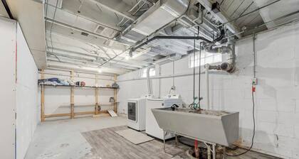 Relaxing Portage Lakes Stay - 3BR Home on 1 Acre