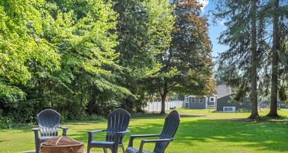 Peaceful Portage Lakes Retreat âą Spacious 3BR on Private 1âAcre Lot