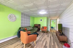 Smart TV, video games - Gamers Paradise - Game Room, Hot Tub, Fire Pit (Asheville)