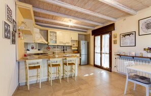 Kühlschrank, Herdplatte, Geschirrspüler