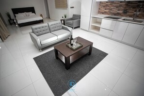 2 bedrooms, WiFi, bed sheets - Modern 2 bedroom Villa with Pool, Ocean Vista, WIFI, AC, and Enhanced Safety  (Prampram)