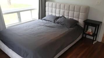 7 bedrooms, free WiFi, bed sheets