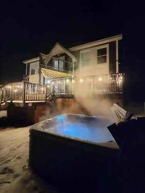 Bain à remous extérieur