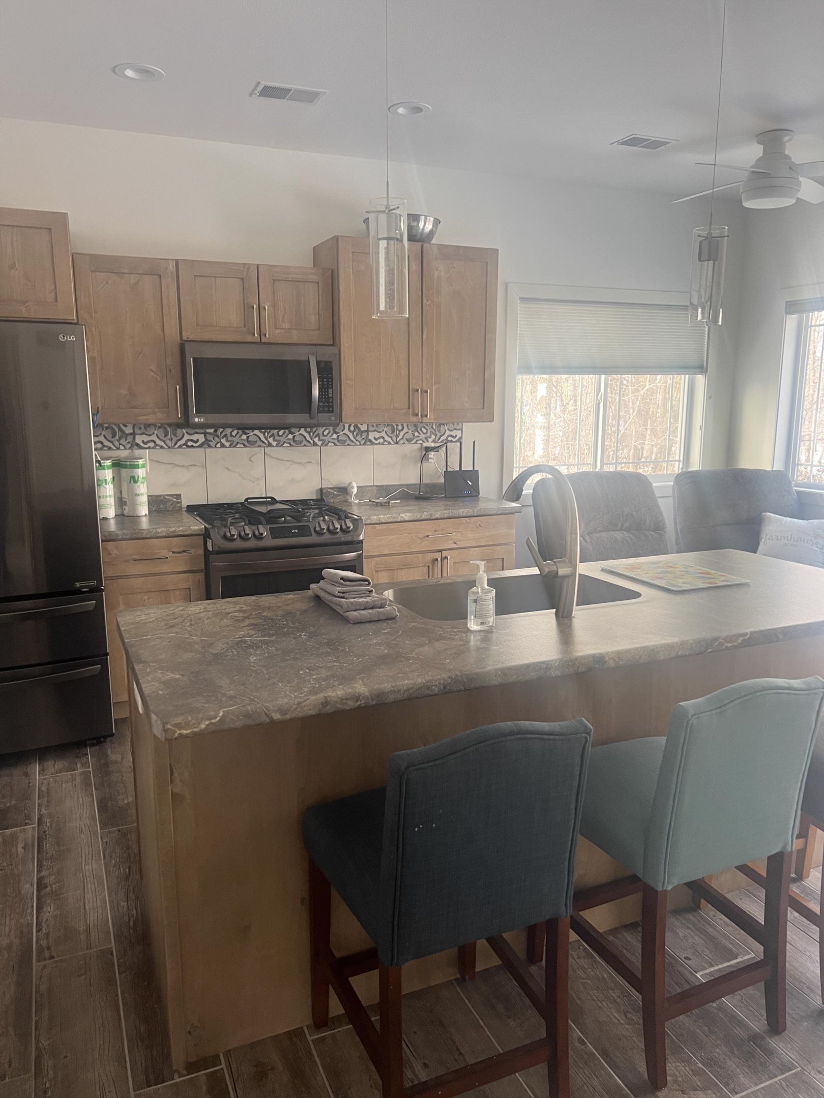 ثلاجة، ميكروويف، فرن، غسالة أطباق