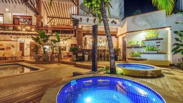 Bain à remous extérieur