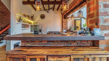 Poolside bar