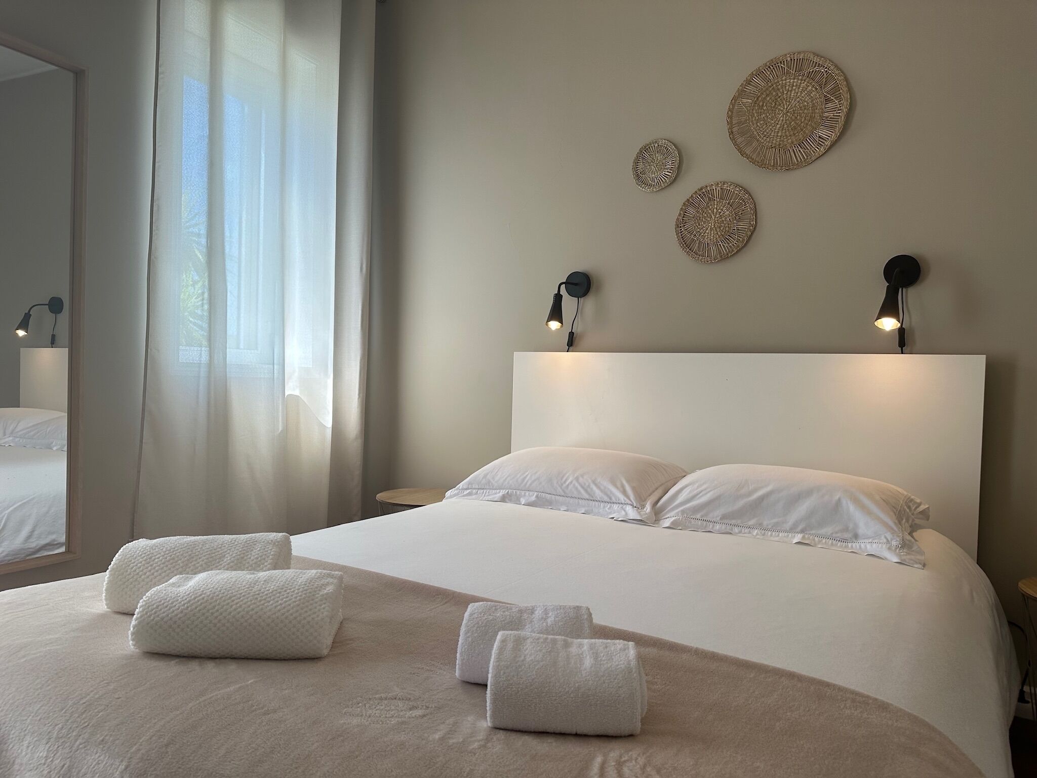 3 chambres, bureau, fer et planche à repasser, Wi-Fi gratuit