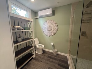 Shower, towels, soap, toilet paper - Oasis Retreat 
Charming, newly  renovated 1/1 in the heart of downtown (Americus)