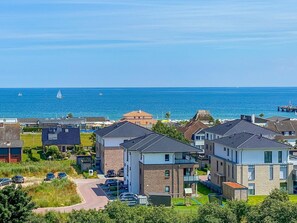 Unclassified image, 3 of 40, button - Berolina 610 - Meer im Blick - Wind im Haar, Sonne im Gesicht, Meer im Blick (Dahme)