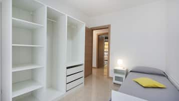 3 chambres, fer et planche Ă repasser, Wi-Fi, draps fournis