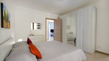 3 Schlafzimmer, Bügeleisen/Bügelbrett, WLAN, Bettwäsche