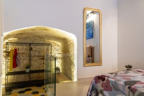 1 bedroom, iron/ironing board, WiFi, bed sheets - Petra Marina Charming Apartment (Siracusa)