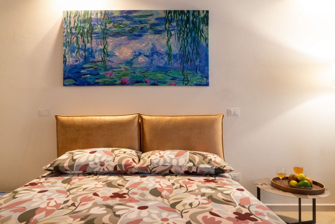 1 slaapkamer, een strijkplank/strijkijzer, wifi, beddengoed