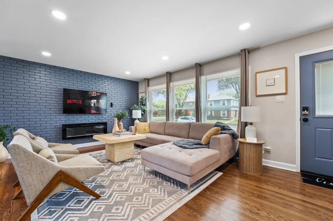 Luxury King|Game Room|Fire Pit 17 miles > Downtown
