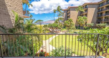 Hip Hawaiian Oceanfront Vistas