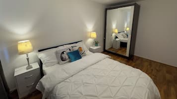 3 Schlafzimmer, Bügeleisen/Bügelbrett, WLAN, Bettwäsche