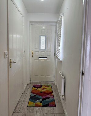 Interior -  15-MinuteExquisite commute to London City with Unique OutdoorGarden











 (London)