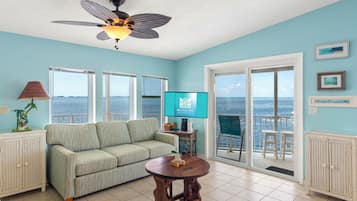 Smart TV, table tennis, books