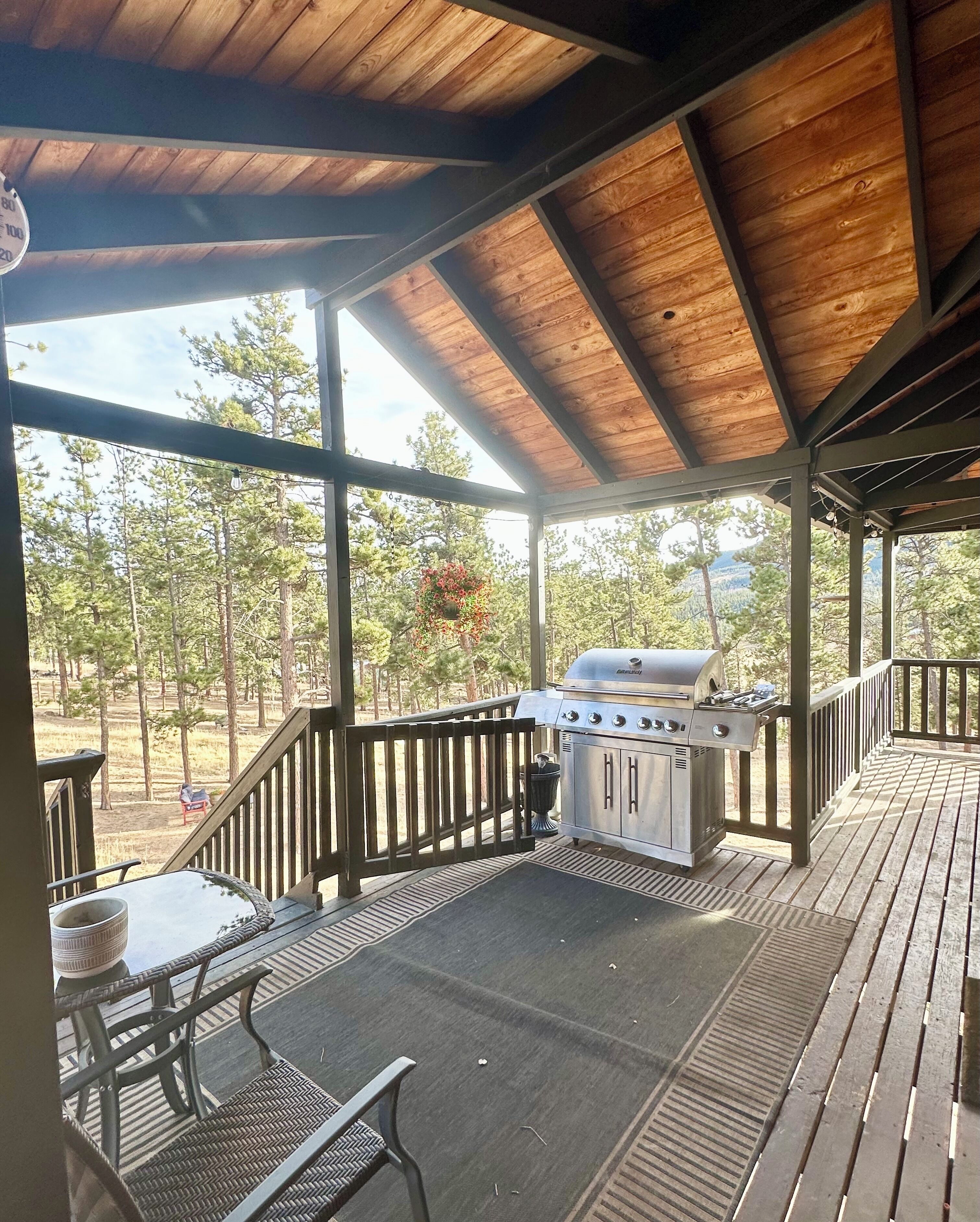 屋外ダイニングエリア