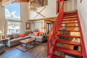 Smart TV, chimenea, reproductor de DVD