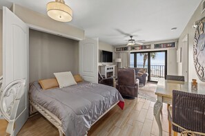 House (1 Bedroom) | 1 bedroom, bed sheets - Beachside Bliss by Avantstay Beachfront w/ Pool (Panama City Beach)