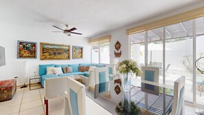 TV - Los Amores II Charming 3 bedroom House in Gated Community with Private Pool. (Bucerías)