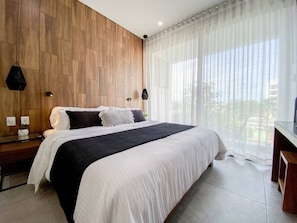 Desk, WiFi, bed sheets