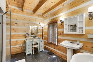 Douche, serviettes fournies