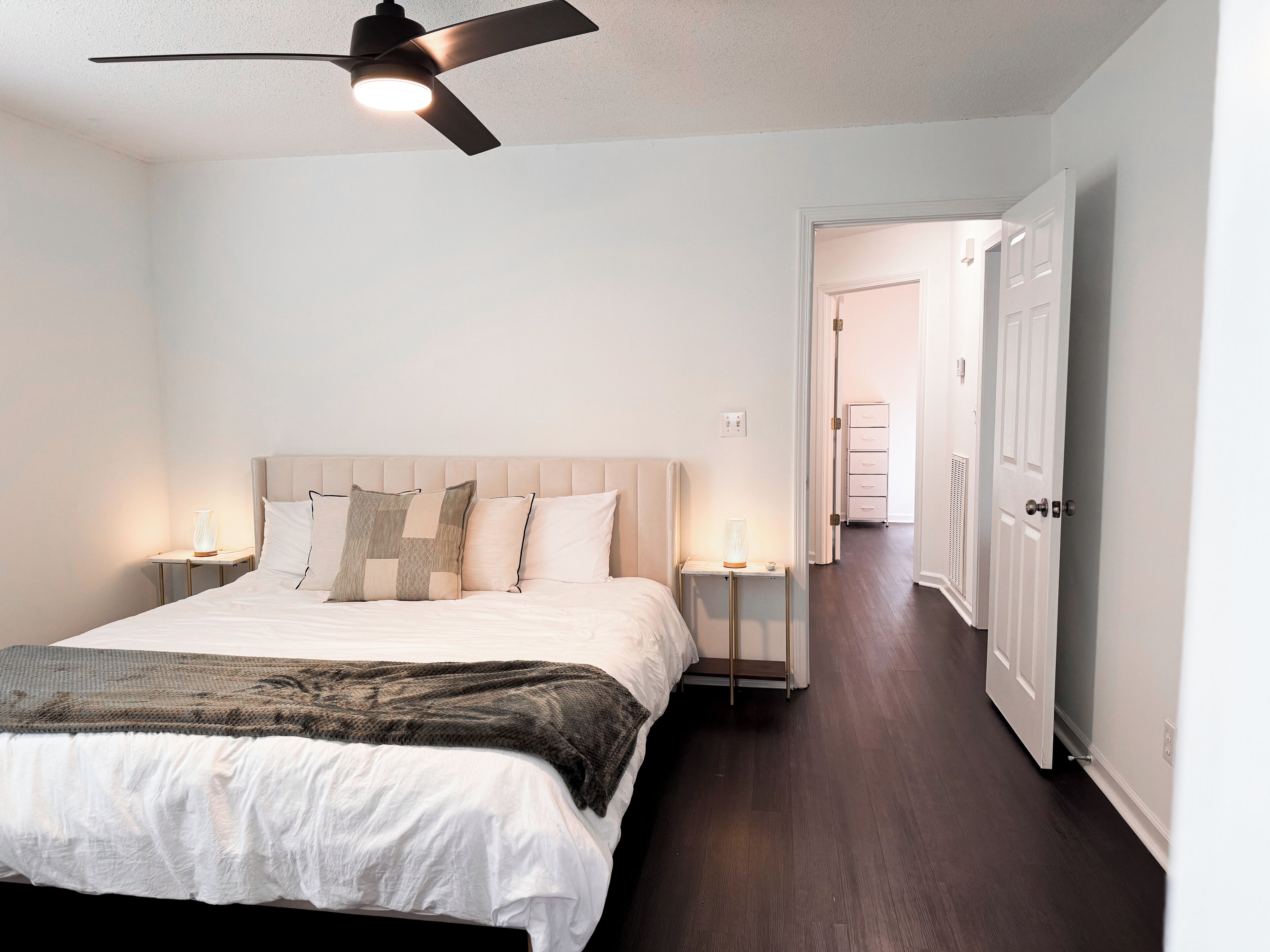 3 室のベッドルーム、アイロン / アイロン台、旅行用ベビーベッド、WiFi