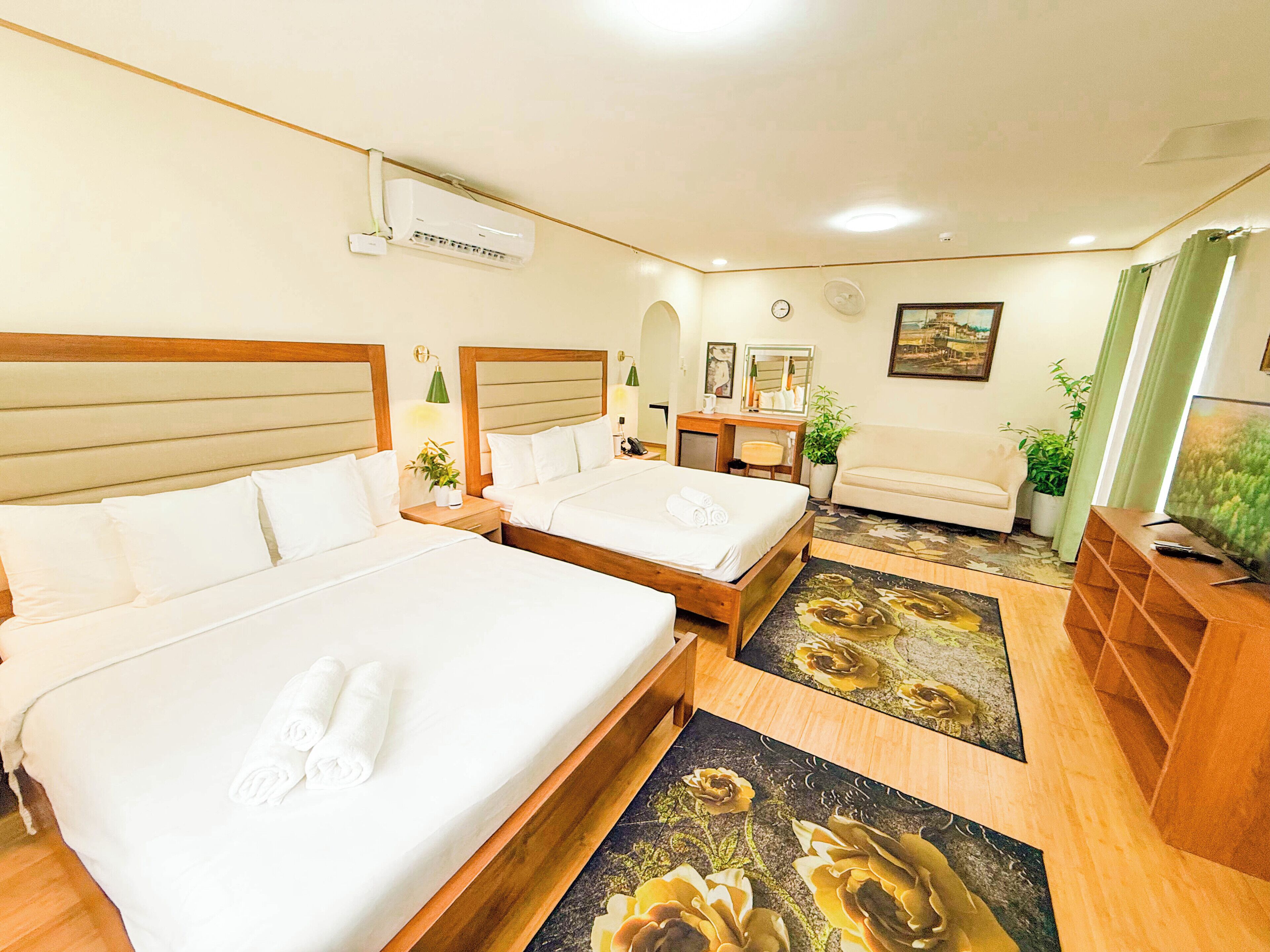 Habitación familiar | Escritorio, espacio para trabajar con un portátil, wifi gratis