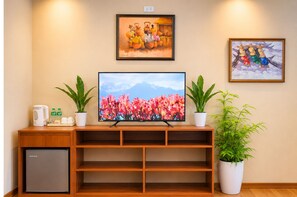Superior Double Room, Non Smoking | Laptop workspace, free WiFi, bed sheets - Sky Garden Homestay (Olongapo)