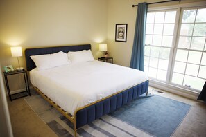 4 Schlafzimmer, Bügeleisen/Bügelbrett, kostenloses WLAN, Bettwäsche