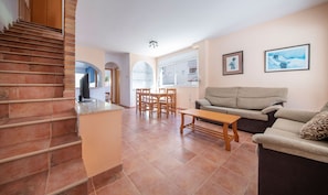 Apartment, Smoking