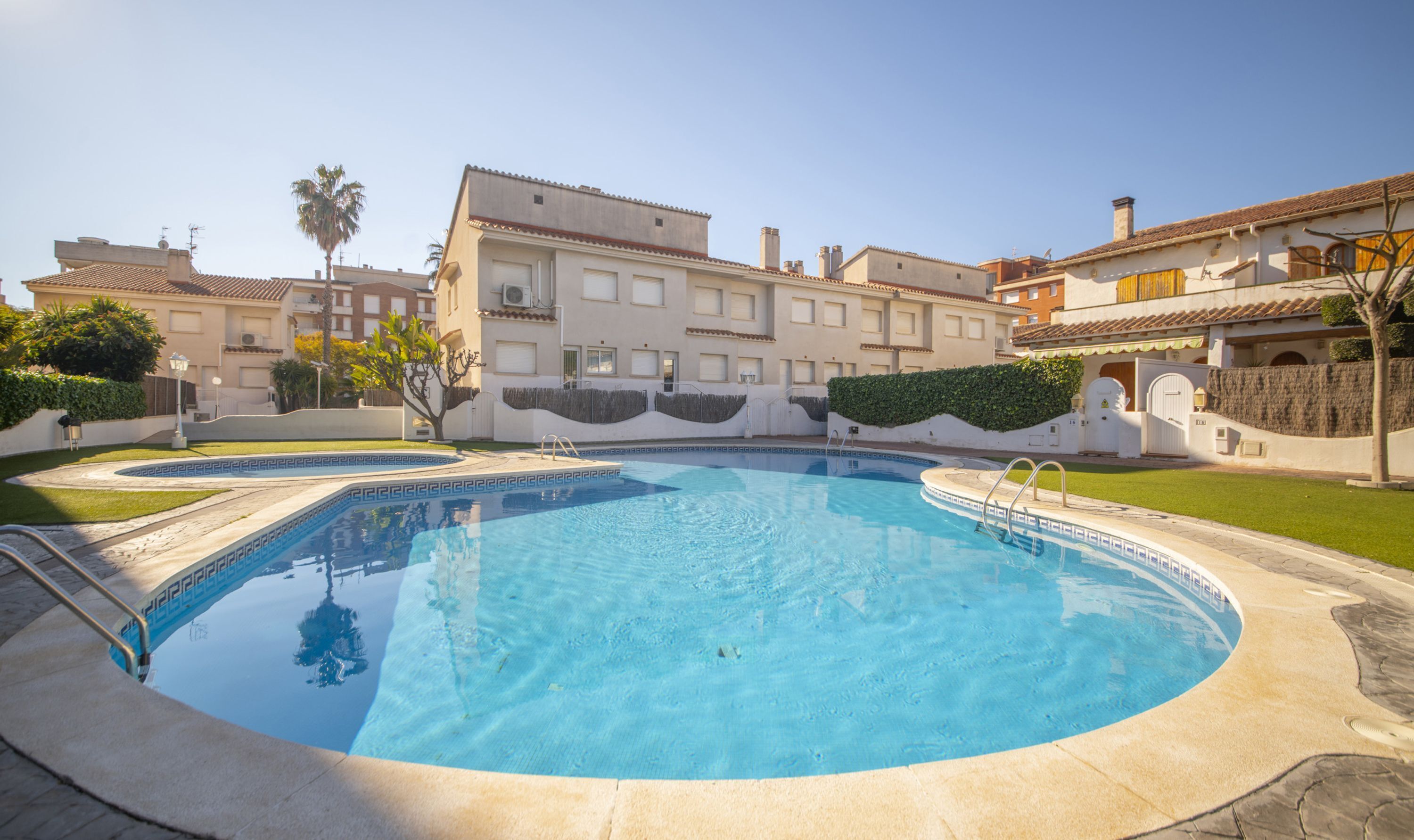 Apartment, Smoking | 4 bedrooms