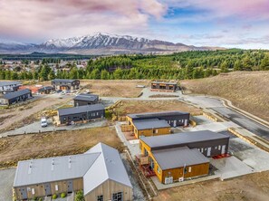 Exterior - New warm modern family friendly /Unit4/2bedroom (Lake Tekapo)