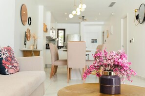 Smart-TV, Tischtennisplatte