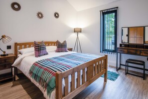 1 bedroom, WiFi, bed sheets - The Shack - 1 Bedroom - Cosheston (Pembroke Dock)