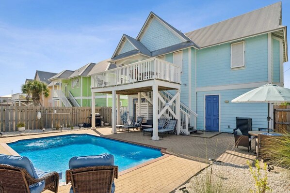 BBQ/picnic Area - Seafoam by Avantstay 2 Blocks to Beach! (Panama City Beach)