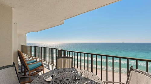 Gull Watch by Avantstay Beachfront Condo