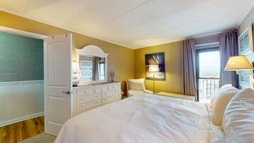 1 bedroom, iron/ironing board, internet, bed sheets