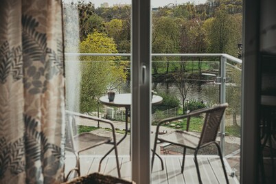 Encanto | 4 os | Centrum | Widok na rzekę